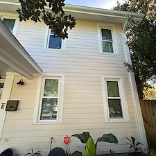 Softwashing-a-dirty-house-in-Galveston 7